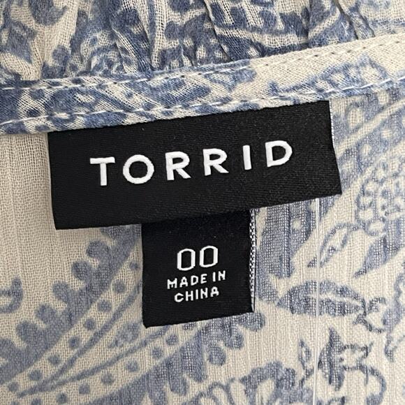 Torrid‎ Chiffon V-Neck Ruffle Top Bell Sleeve Minimalist Fairy Size M/L NWT - Picture 4 of 7